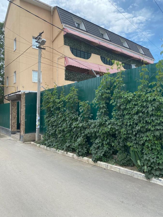 Міні-Готель "Кімната Комфорт" Odessa Exteriör bild