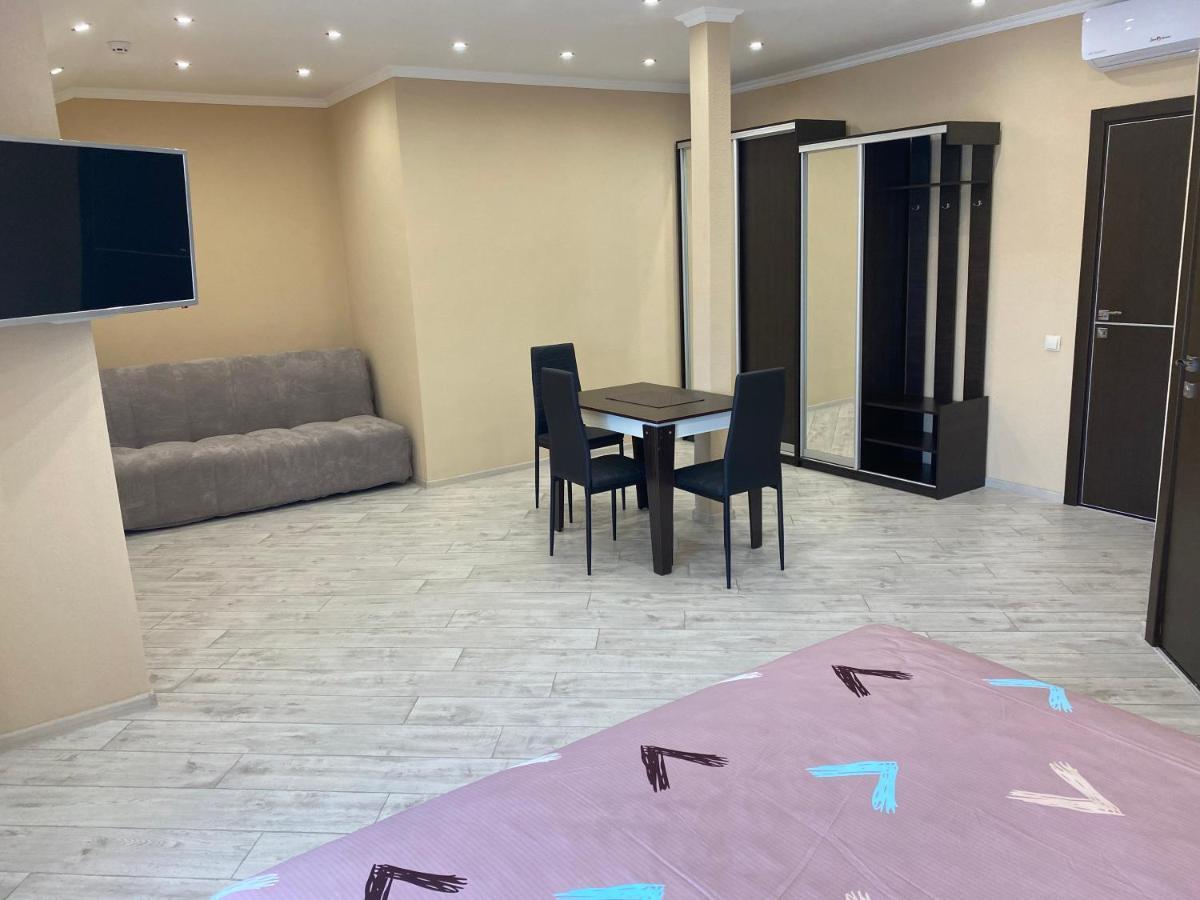 Міні-Готель "Кімната Комфорт" Odessa Exteriör bild